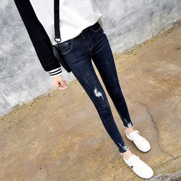 Γυναικεία casual τζιν σε σκούρο χρώμα Λεπτό μοτίβο