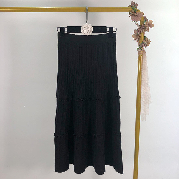 Fusta lunga plisata cu talie inalta de tricotat subtire