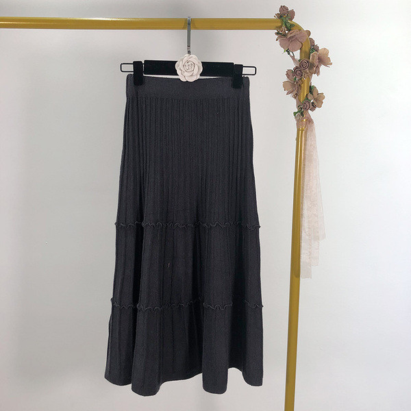 Fusta lunga plisata cu talie inalta de tricotat subtire