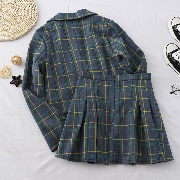 Kockás női öltöny két részben, két színben