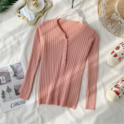 Pulover de dama cu nasturi si decolteu O