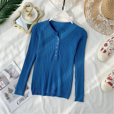 Pulover de dama cu nasturi si decolteu O