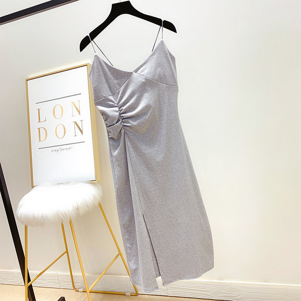 Modern női ruha vékony pántokkal több színben