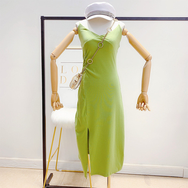 Modern női ruha vékony pántokkal több színben