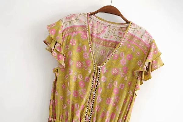 Rochie moderna de dama cu decolteu in V si nasturi - model decupat