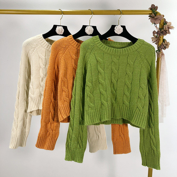 Pulover gros scurt de dama cu decolteu oval si maneci lungi - trei culori