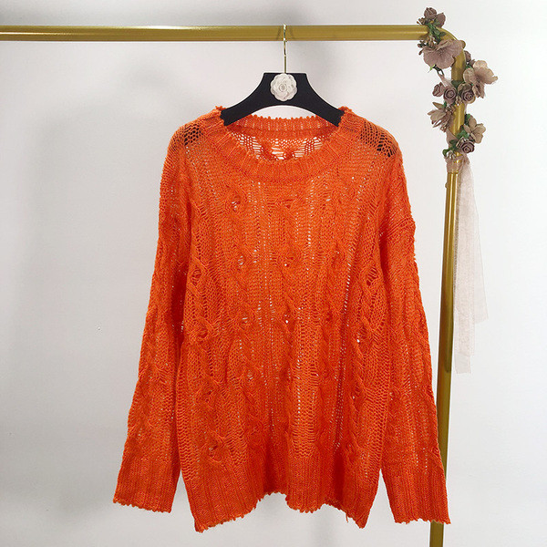 Λεπτό γυναικείο πουλόβερμε  ντεκολτέ και μακριά μανίκια σε πράσινο και πορτοκαλί χρώμα