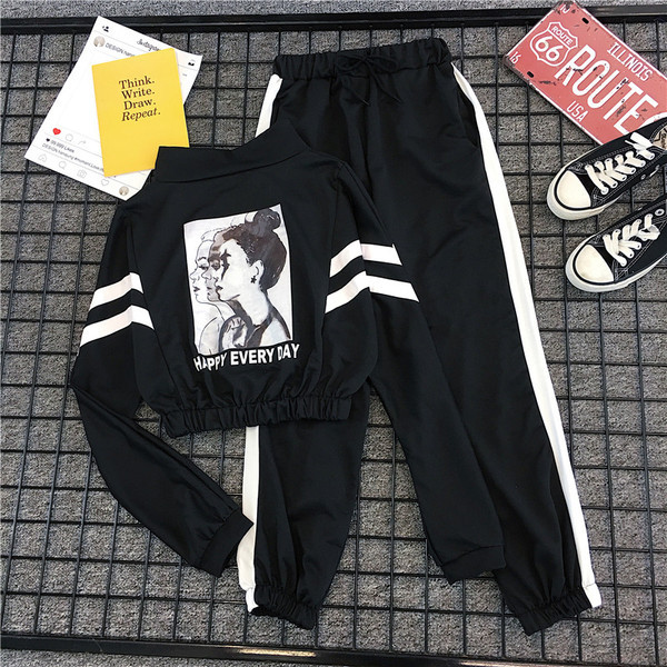 Set sport dama cu aplicare in trei culori