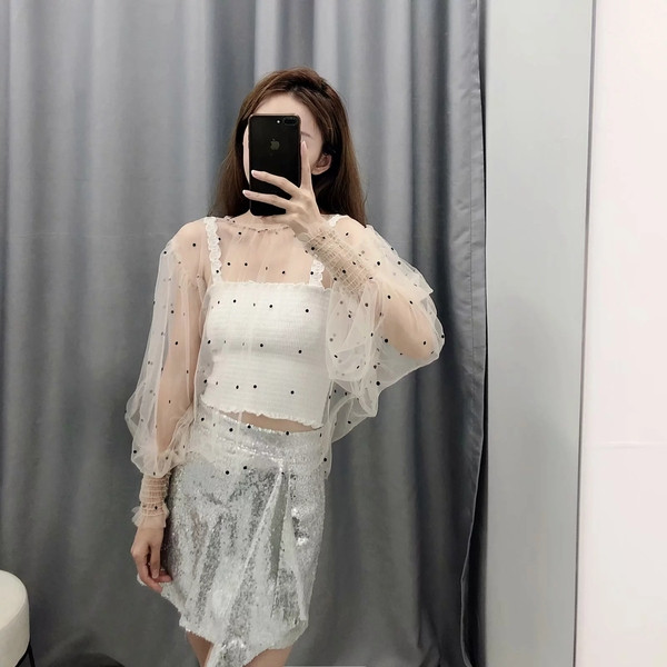 Γυναικεία μοντέρνα  μπλούζα πουά και λαιμό O