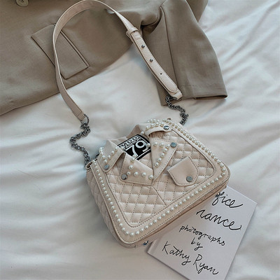 Μοντέρνα γυναικεία έκο δερμάτινη τσάντα με μαργαριτάρι διακόσμηση