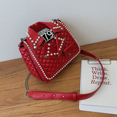 Μοντέρνα γυναικεία έκο δερμάτινη τσάντα με μαργαριτάρι διακόσμηση