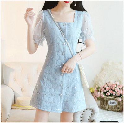 Κομψό γυναικείο  φόρεμα σε δύο χρώματα - μπλε και άσπρο χρώμα