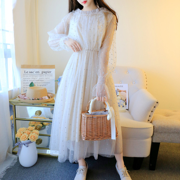 Κυρίες κομψό μακρύ φόρεμα με μακρύ μανίκι