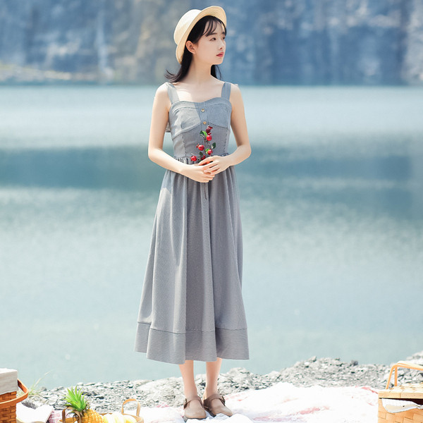 Rochie lunga moderna de dama cu bretele