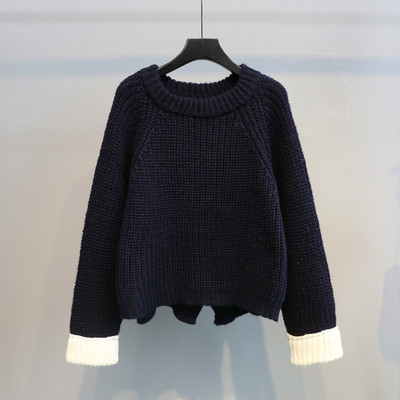 Μοντέρνο γυναικείο πουλόβερ σε μαύρο και κόκκινο χρώμα