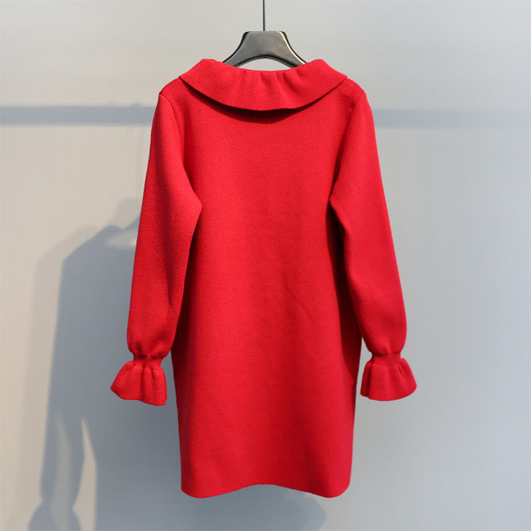 Χειμερινό γυναικείο φόρεμα - ευρύ μοτίβο σε κόκκινο, μαύρο και άσπρο χρώμα