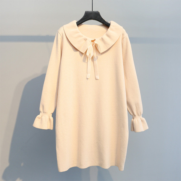 Χειμερινό γυναικείο φόρεμα - ευρύ μοτίβο σε κόκκινο, μαύρο και άσπρο χρώμα