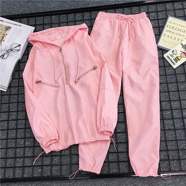 Γυναικείο αθλητικό σετ  σε ροζ και άσπρο χρώμα