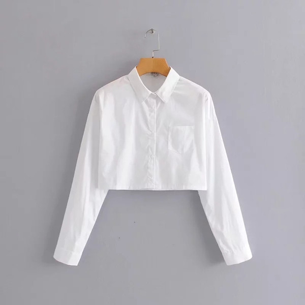 Új modell női ing gombokkal és klasszikus gallérral, fehér színben