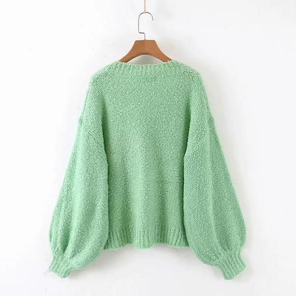 Κομψό γυναικείο πουλόβερ σε  πράσινο χρώμα