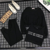 Set sport de damă din trei părți - hanorac decupat, bustieră și pantaloni în negru și gri