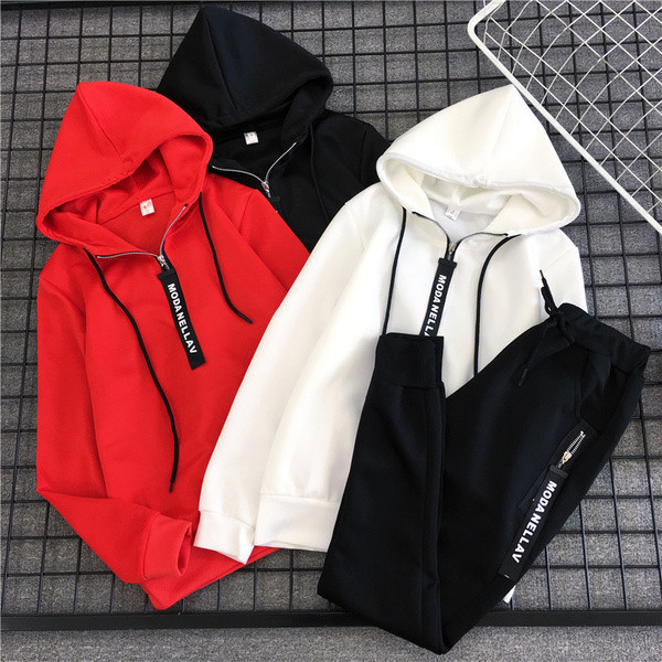 Γυναικείο αθλητικό σετ σε μαύρο, κόκκινο και λευκό χρώμα