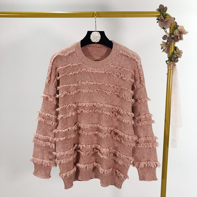 Καθημερινή πουλόβερ με ωοειδές ντεκολτέ και κρόσσια σε τρία χρώματα