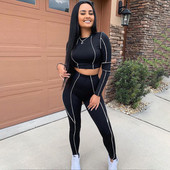 Női sportcsapat feketében