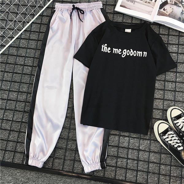 Kétrészes női napi szett rózsaszín és fehér színben