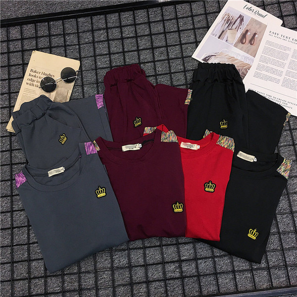 Αθλητικό και casual γυναικείο σύνολο από δύο μέρη σε διαφορετικά χρώματα