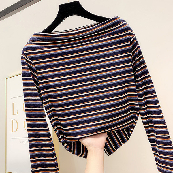 Γυναικεία μπλούζα  με λαιμό O σε καφέ χρώμα