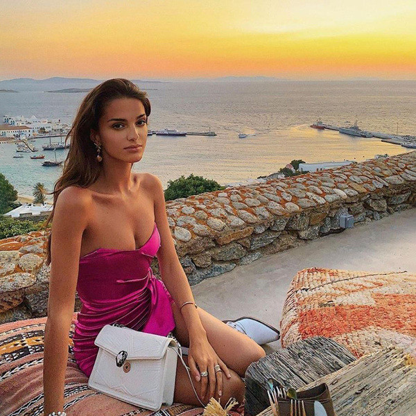 Κομψό γυναικείο φόρεμα βελούδο με κορδόνια  μπλε και ροζ χρώμα