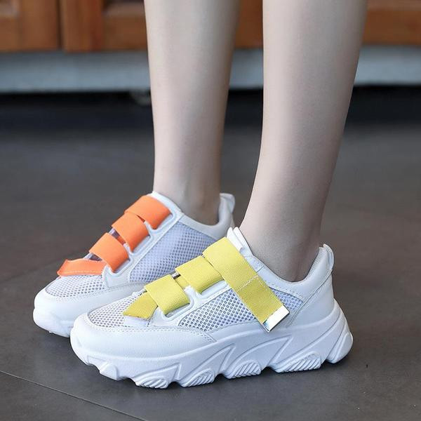 ΝΕΟ μοντέλο γυναικεία αθλητικά παπούτσια  σε λευκό με παχιά σόλα