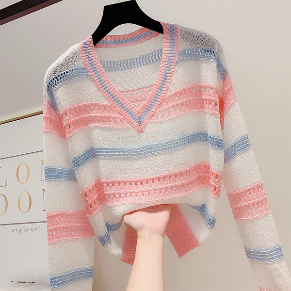 Modern női csíkos pulóver V-nyakkal