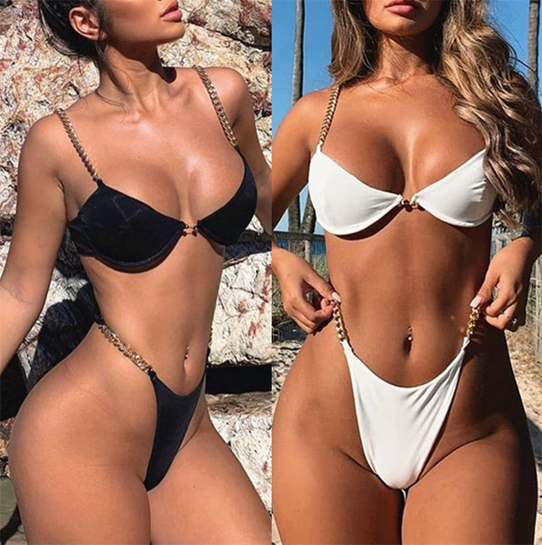 Costum de baie de damă model NOU cu element de lanț metalic în alb și negru