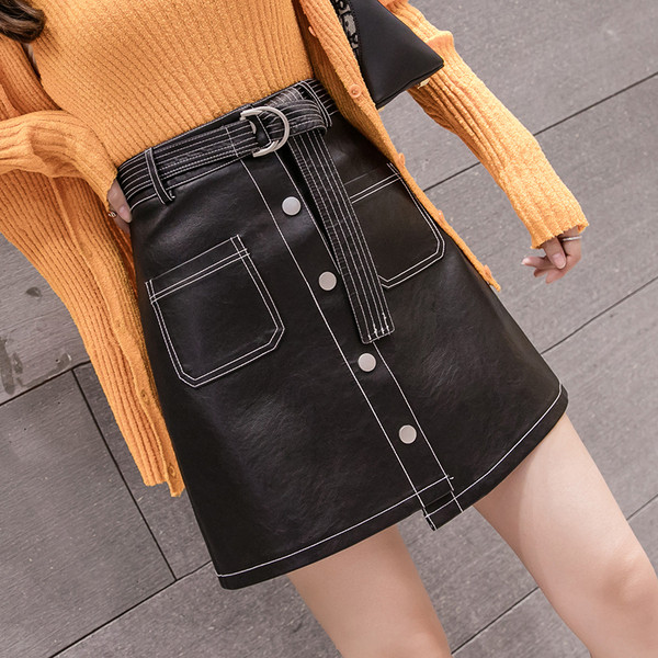 Γυναικεία φούστα  με ψηλή μέση με κουμπιά και ζώνη σε μαύρο χρώμα