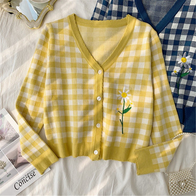 Cardigan dama in carouri cu broderie in galben si albastru