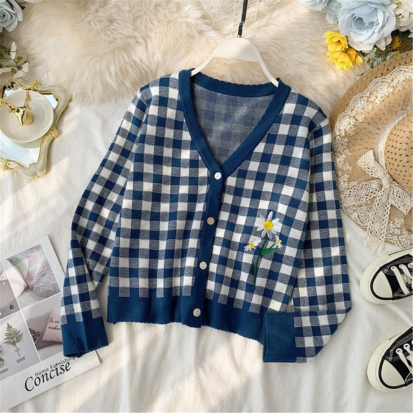 Cardigan dama in carouri cu broderie in galben si albastru