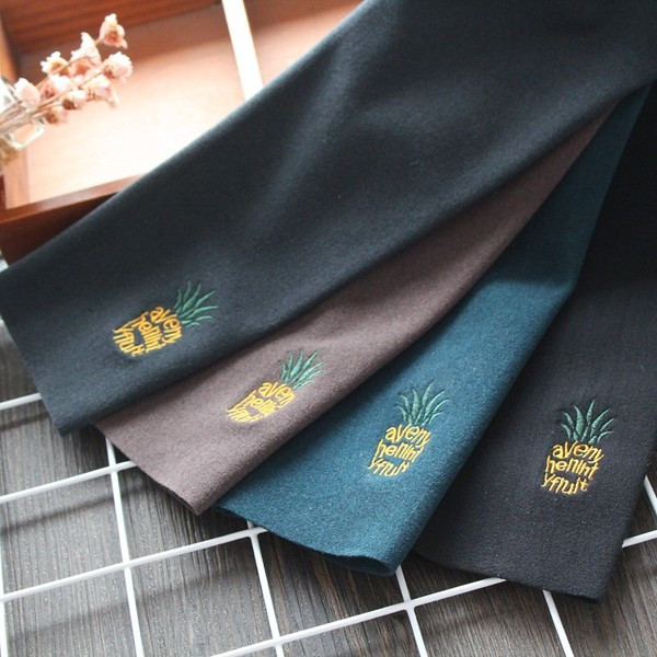 Model nou de pantaloni copii pentru fete cu broderie in mai multe culori