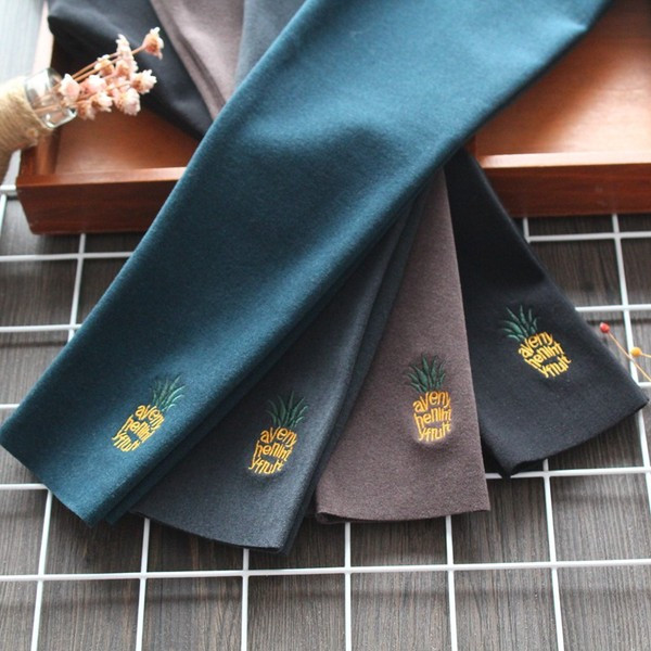 Model nou de pantaloni copii pentru fete cu broderie in mai multe culori