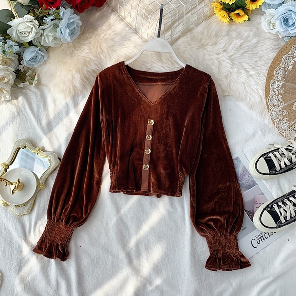 Κομψή βελούδινη γυναικεία μπλούζα με κουμπιά σε διάφορα χρώματα