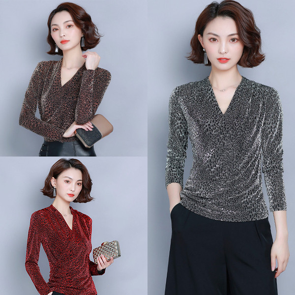 Κομψή γυναικεία μπλούζα σε τρία χρώματα με V-λαιμό