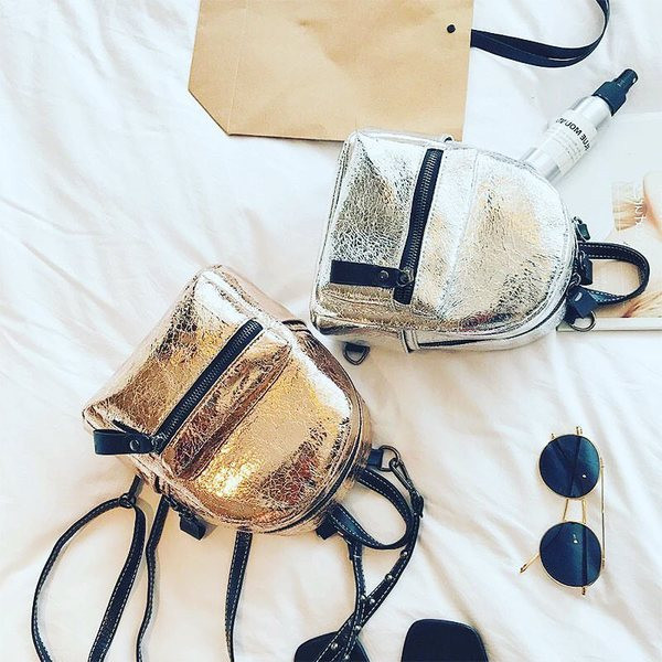 Κομψό γυναικείο σακίδιο με κομψό αποτέλεσμα και φερμουάρ σε διάφορα χρώματα