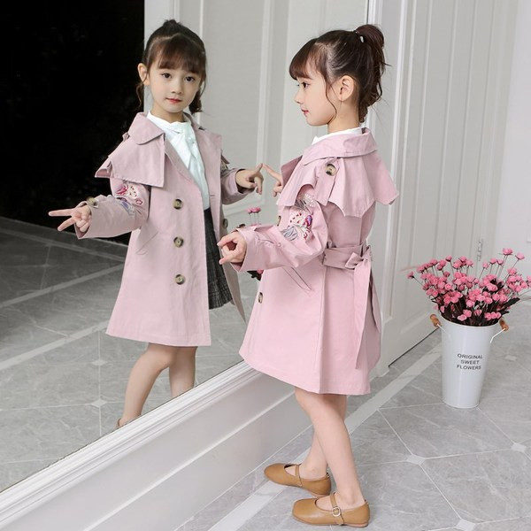 Geaca de copii moderna pentru fete cu nasturi, curea si broderie in roz si maro