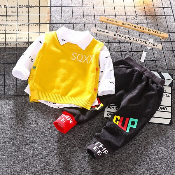 Modern gyerekkészlet fiúknak három részből, két színben