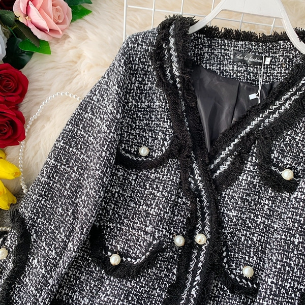 Geaca de dama model nou cu perle de culoare inchisa