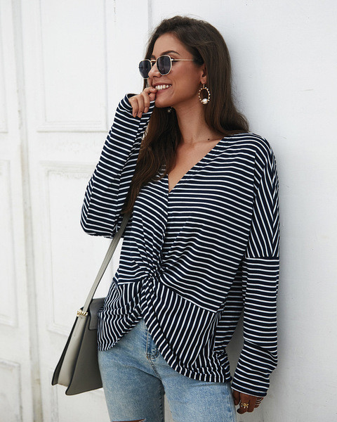 Bluză de damă modernă cu dungi în trei culori