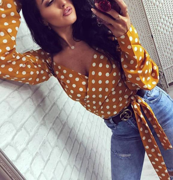 Γυναικεία μοντέρνα μπλούζα πουά σε τέσσερα χρώματα