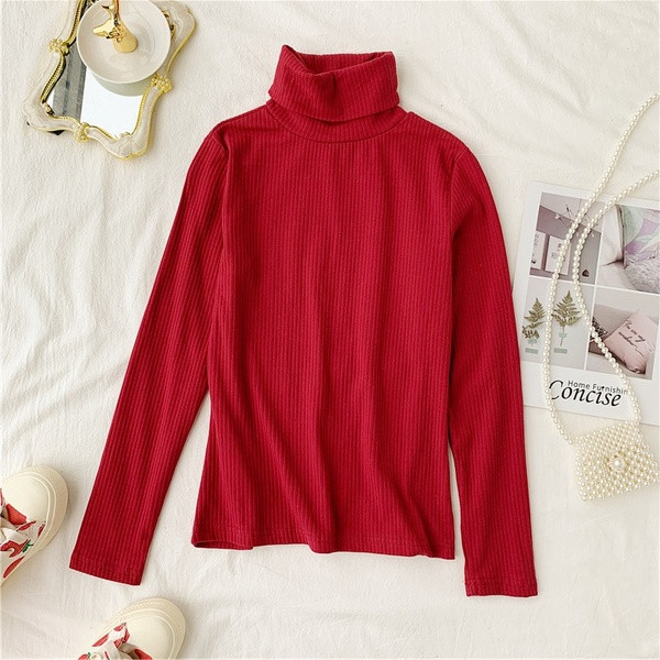 Καθημερινή  γυναικεία μπλούζα με κολάρο σε διάφορα χρώματα