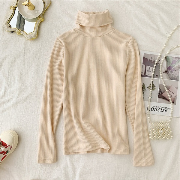 Καθημερινή  γυναικεία μπλούζα με κολάρο σε διάφορα χρώματα